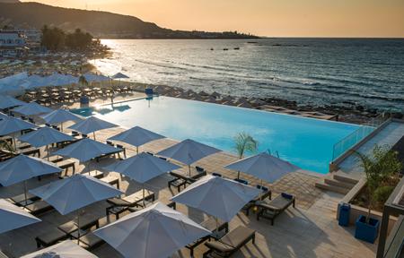 I Resort Beach Hotel & Spa