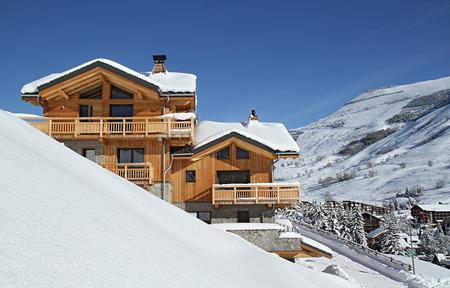 Chalet Grizzly slide 1
