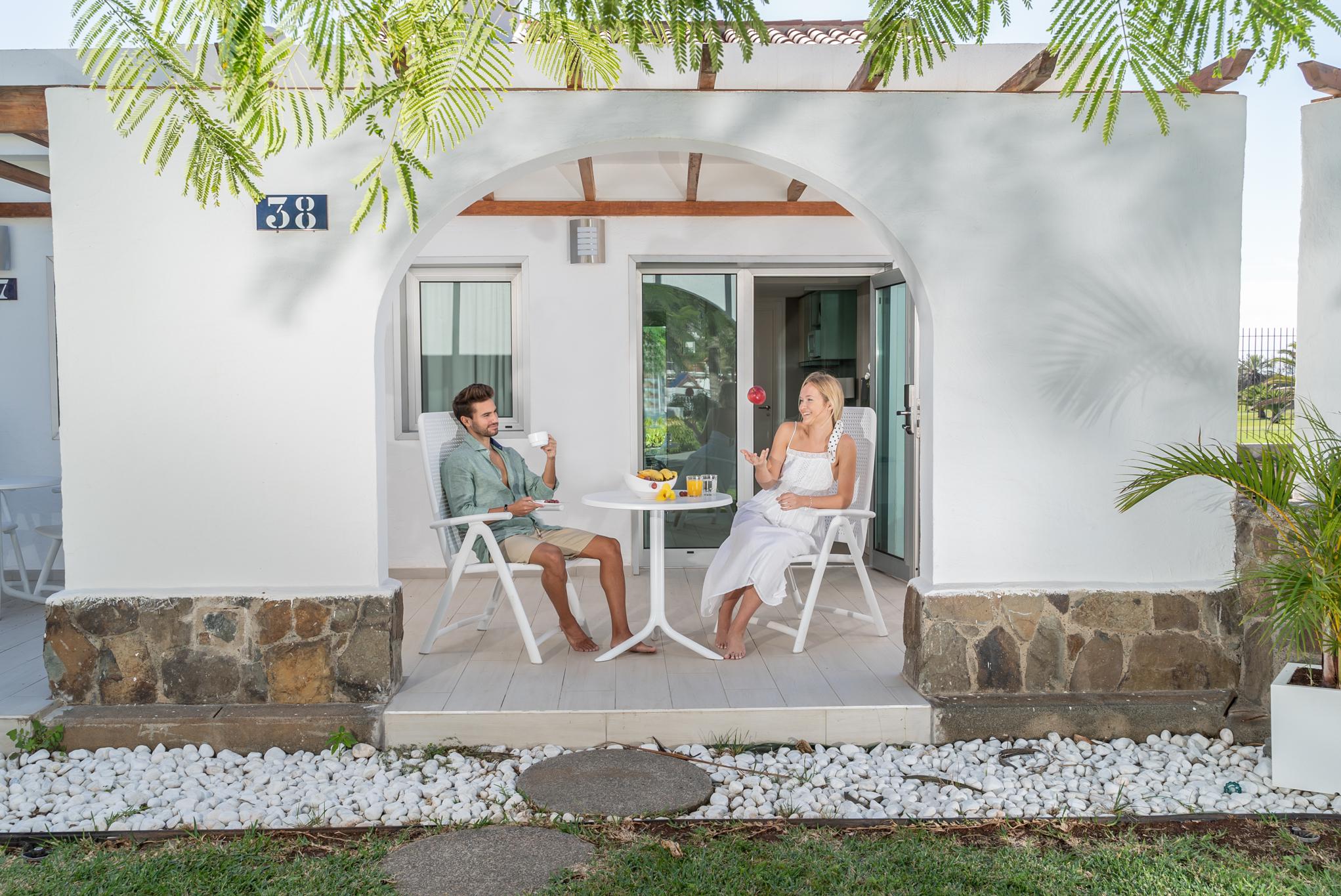 Hotel LIVVO Dunagolf Suites slide 5