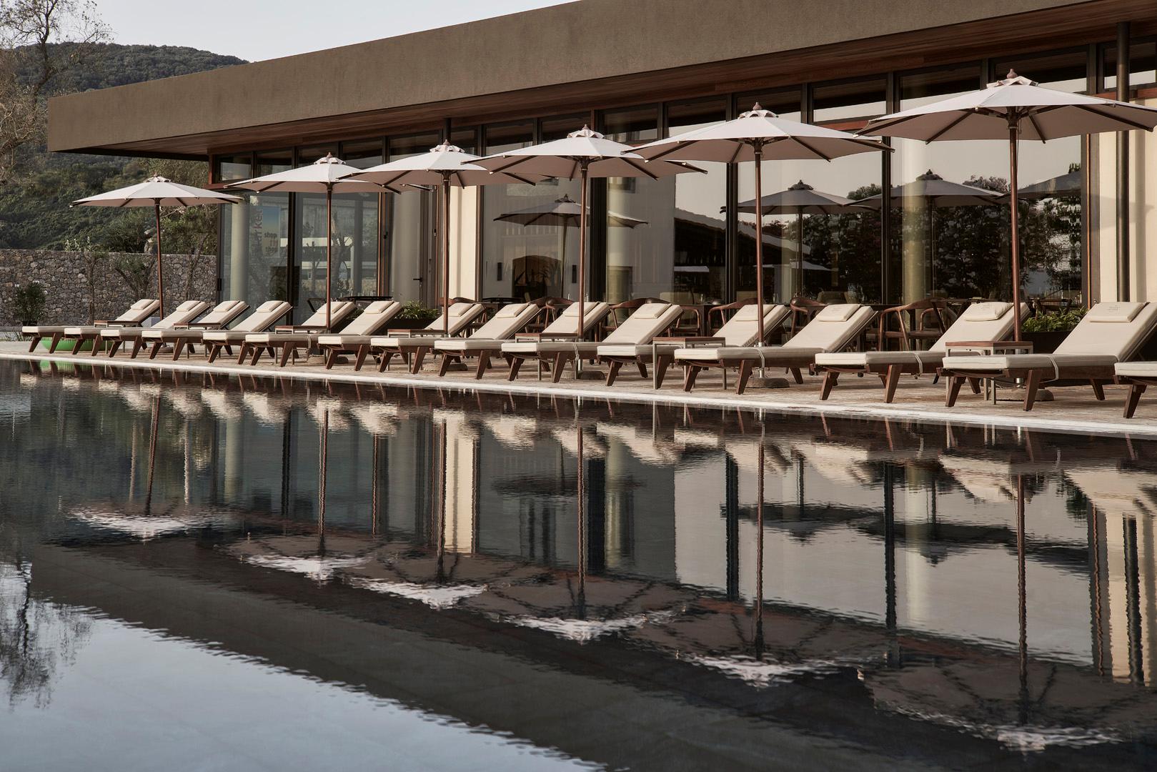 The Olivar Suites slide 2