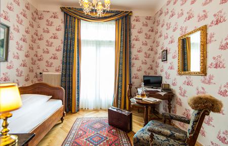 Villa Excelsior slide 5