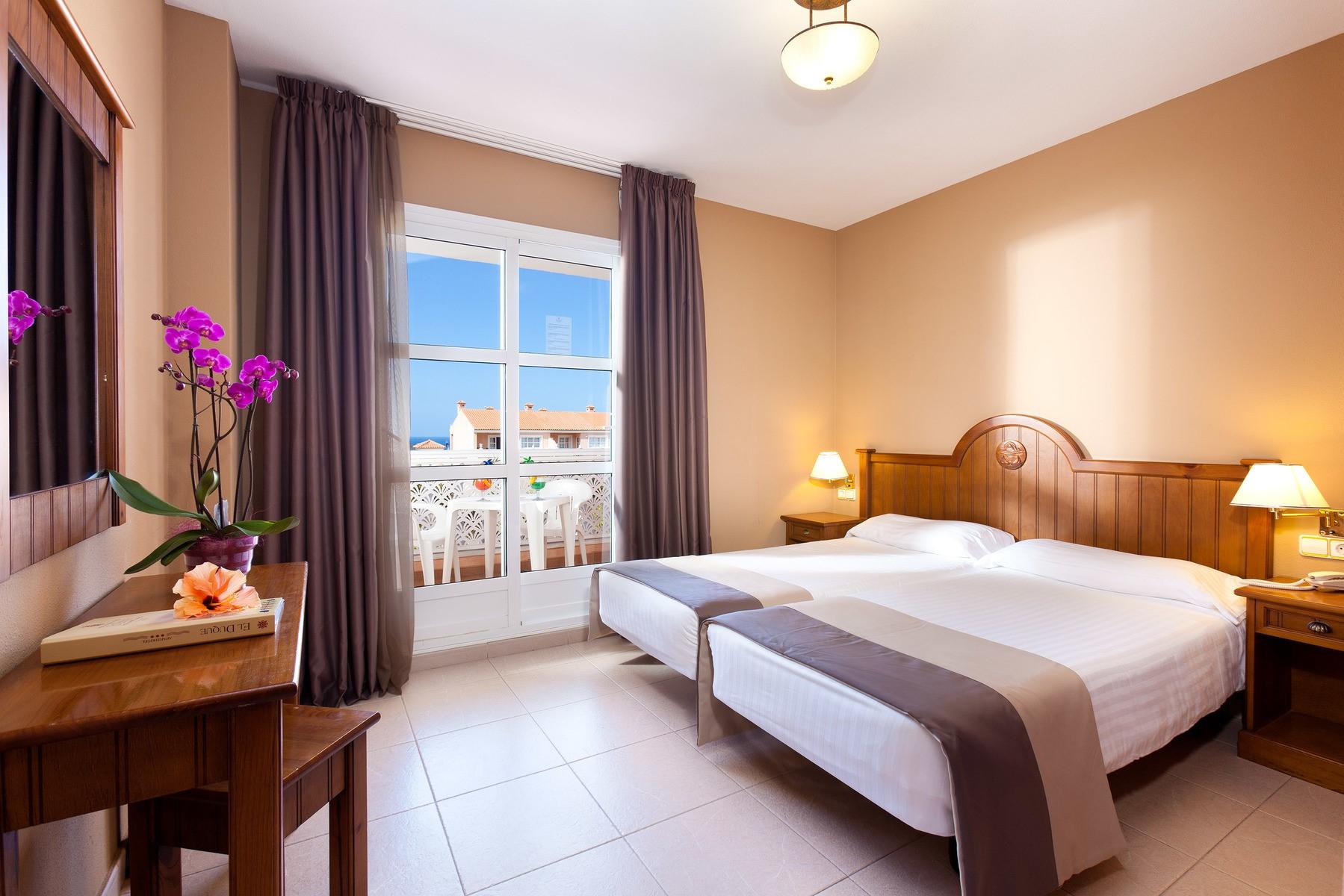 Lejlighedshotel El Duque slide 3