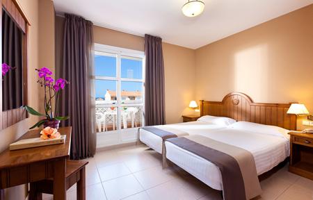 Lejlighedshotel El Duque slide 3