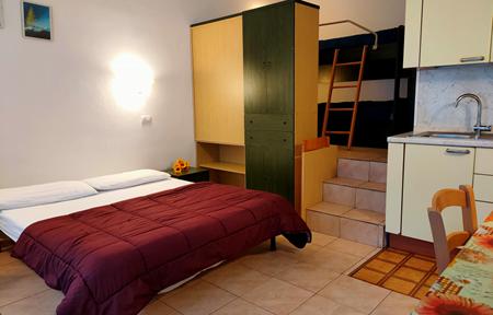 Aparthotel Abete 1 slide 4