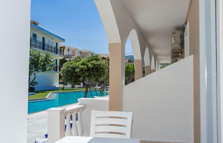 Hotel Zante Plaza slide 3