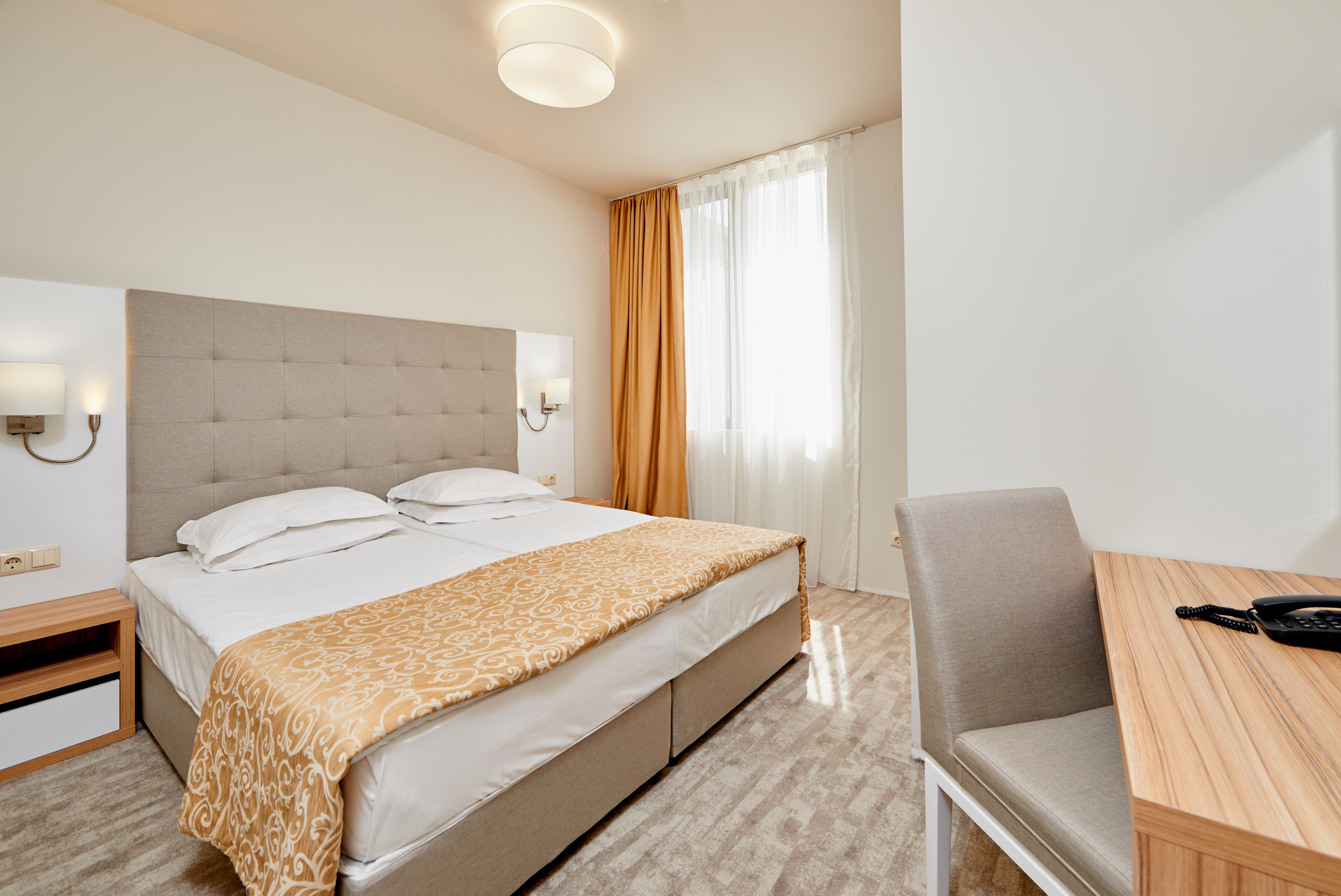 Hotel Laguna Park & Aqua Club slide 4