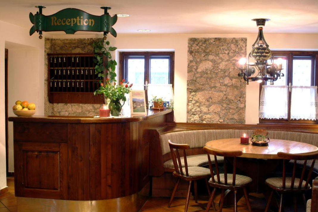 Landhotel Steindlwirt - seng og morgenmad slide 4