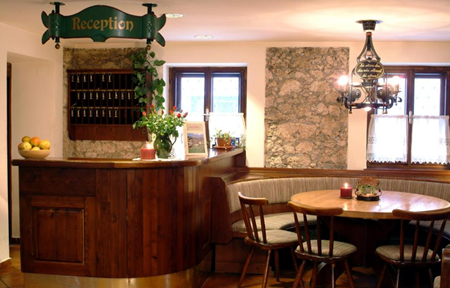 Landhotel Steindlwirt - seng og morgenmad slide 4