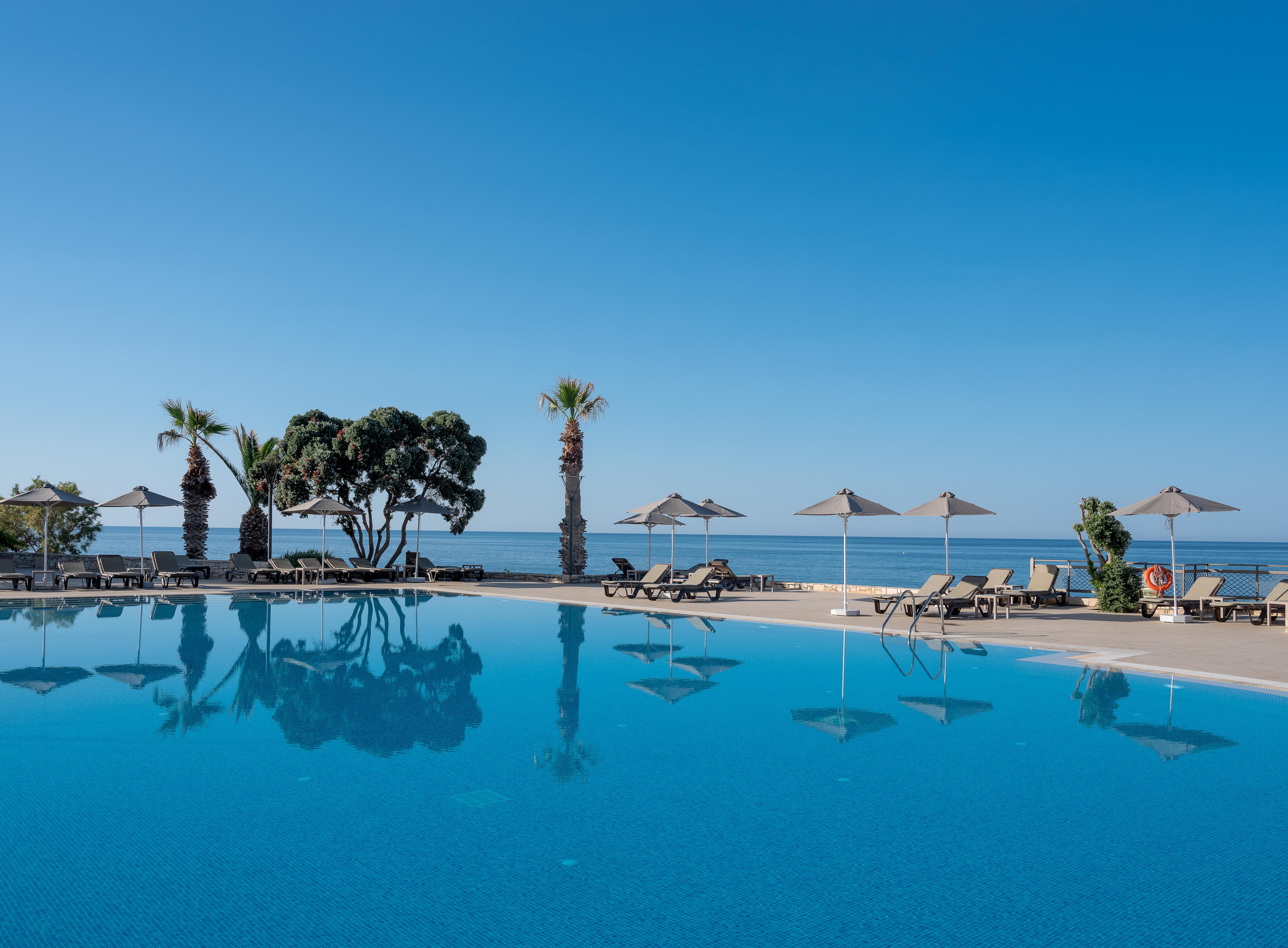 Hotel Nana Golden Beach slide 2