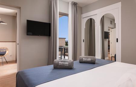 Hotel Barcelo Lanzarote Royal Level slide 4