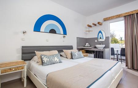 Hotel Tinas Plus slide 2