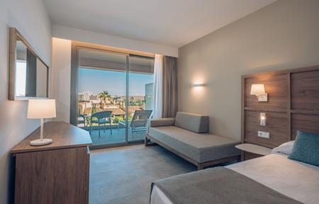 Iberostar Waves Cala Domingos slide 4