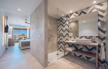 Iberostar Waves Cala Domingos slide 5