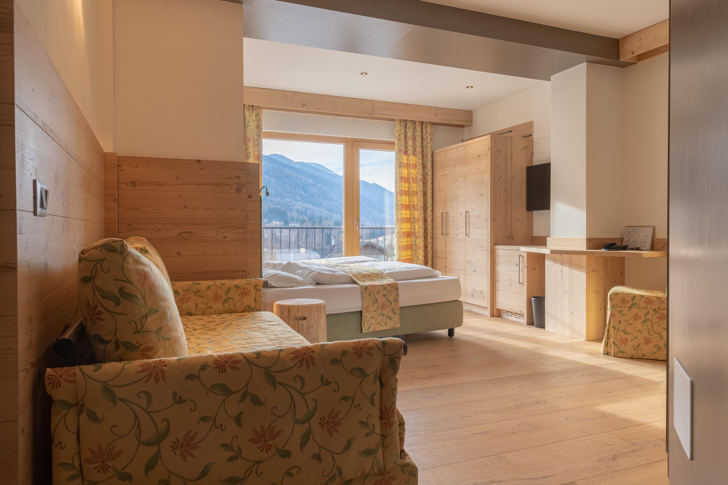 Hotel Eccher slide 4