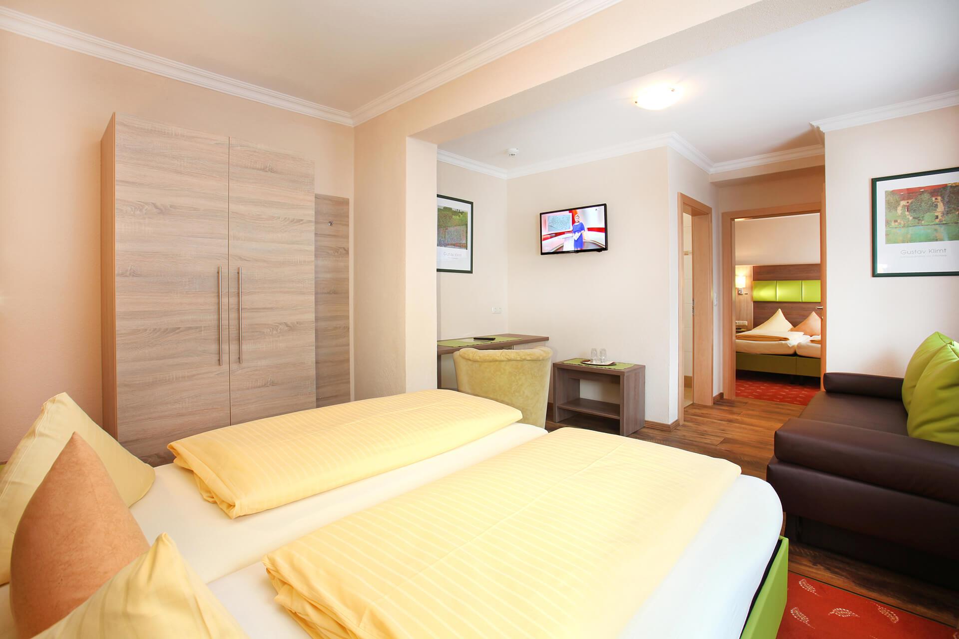 Hotel Austria slide 2