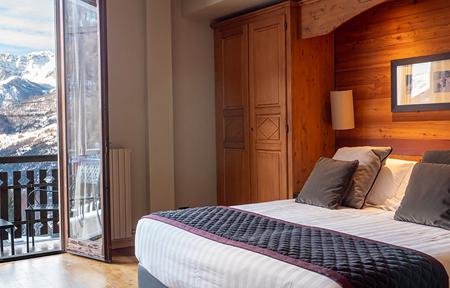 Chaberton Lodge slide 3