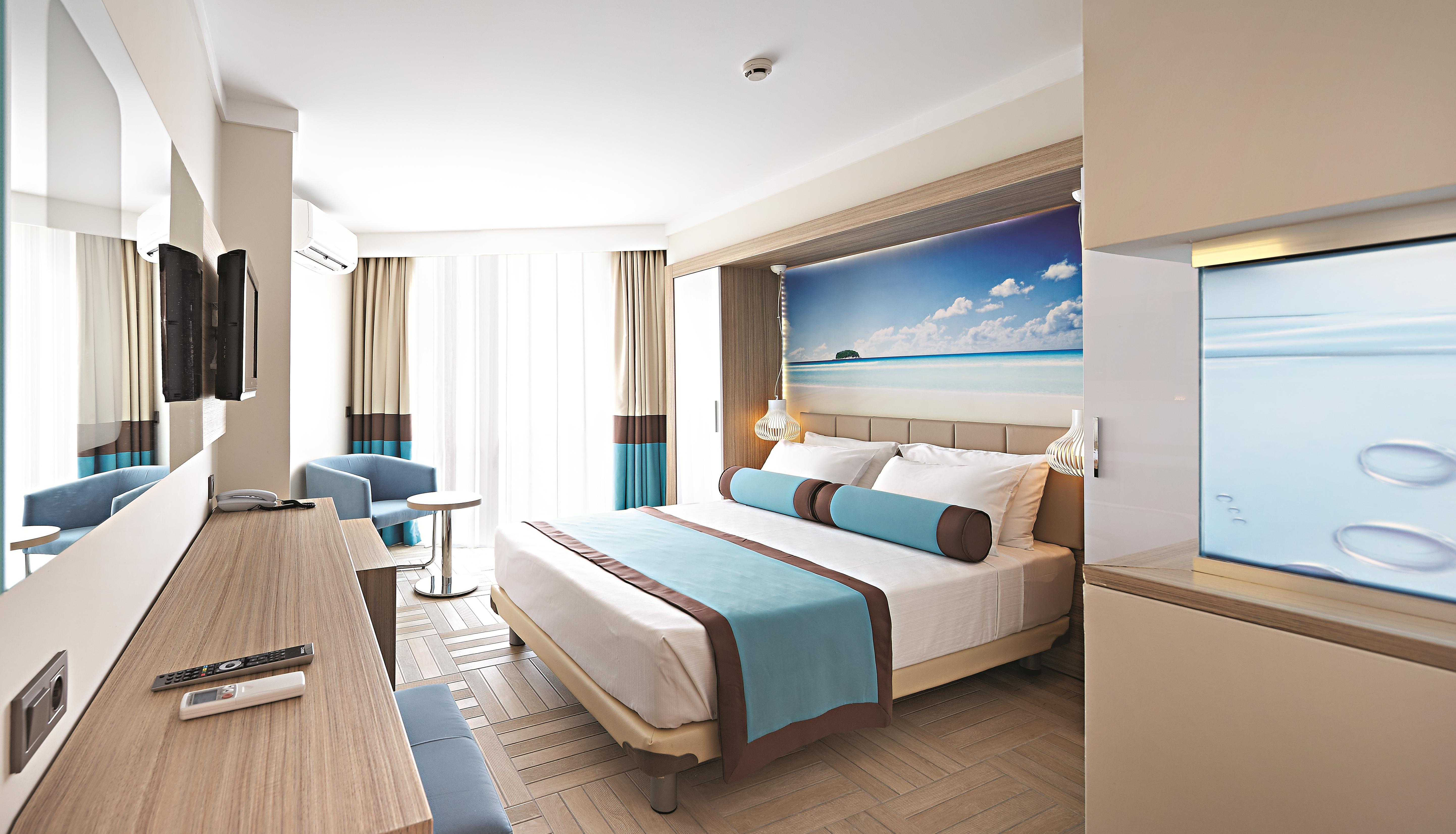 Hotel Blue Bay Platinum slide 5