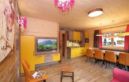 Flying Lodge  slide 2