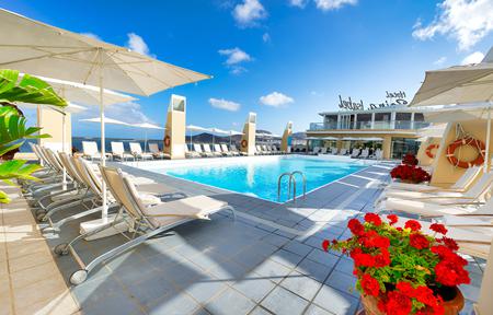 Bull Reina Isabel & Spa slide 2