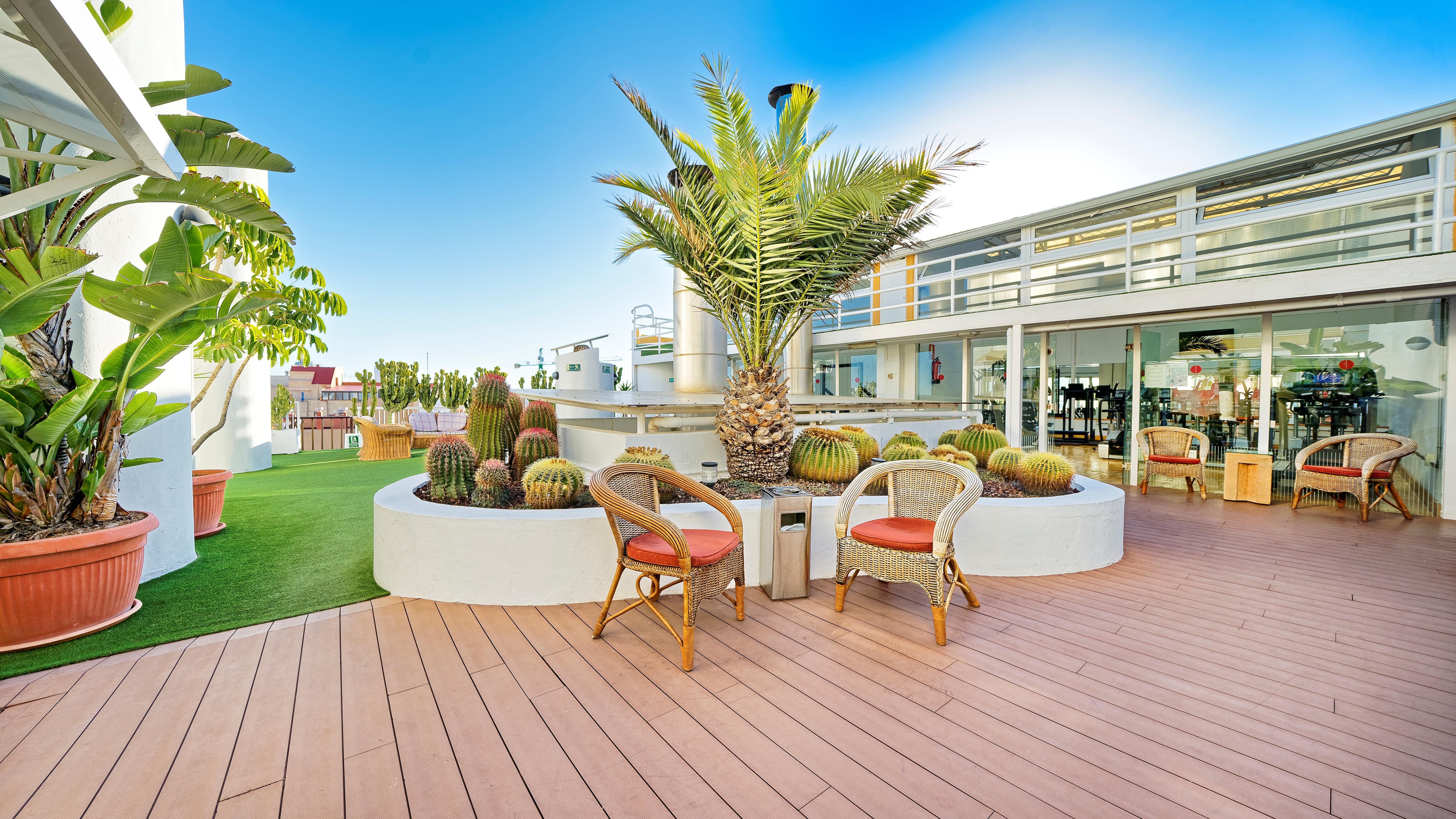 Bull Astoria slide 2