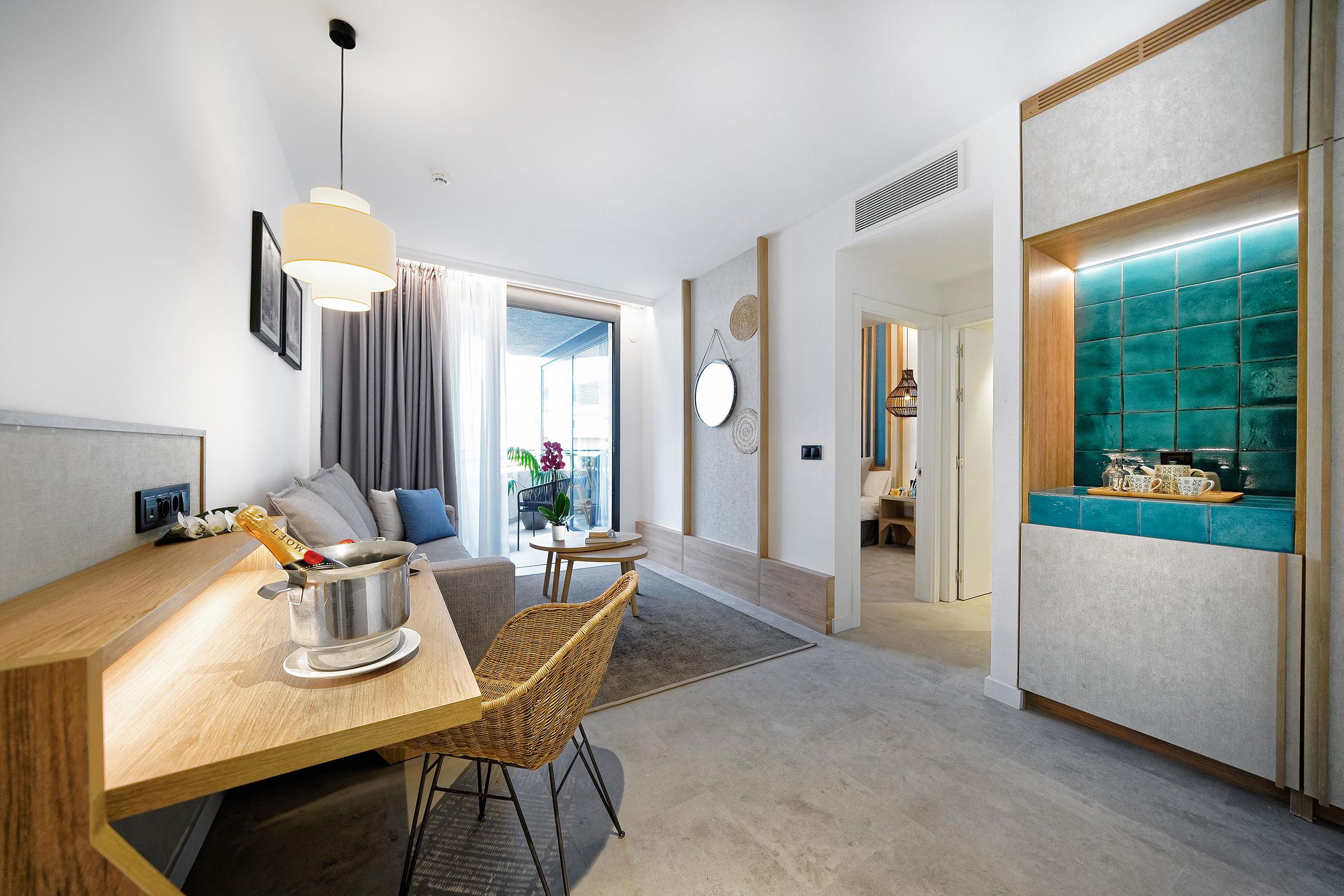 Hotel Hovima Suites Costa Adeje  slide 5