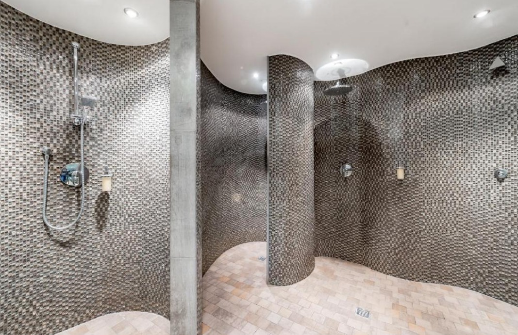 Hotel Madelaine slide 4