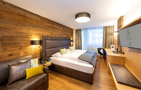 Hotel Grüner Baum slide 2