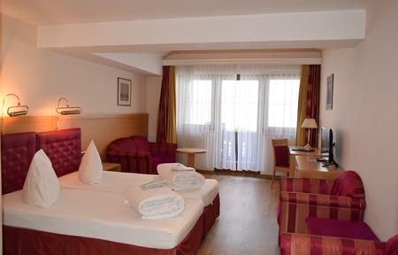 Hotel Strass slide 2