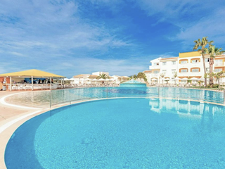 Cala Mandía, Spanien - Halvpension afbudsrejse