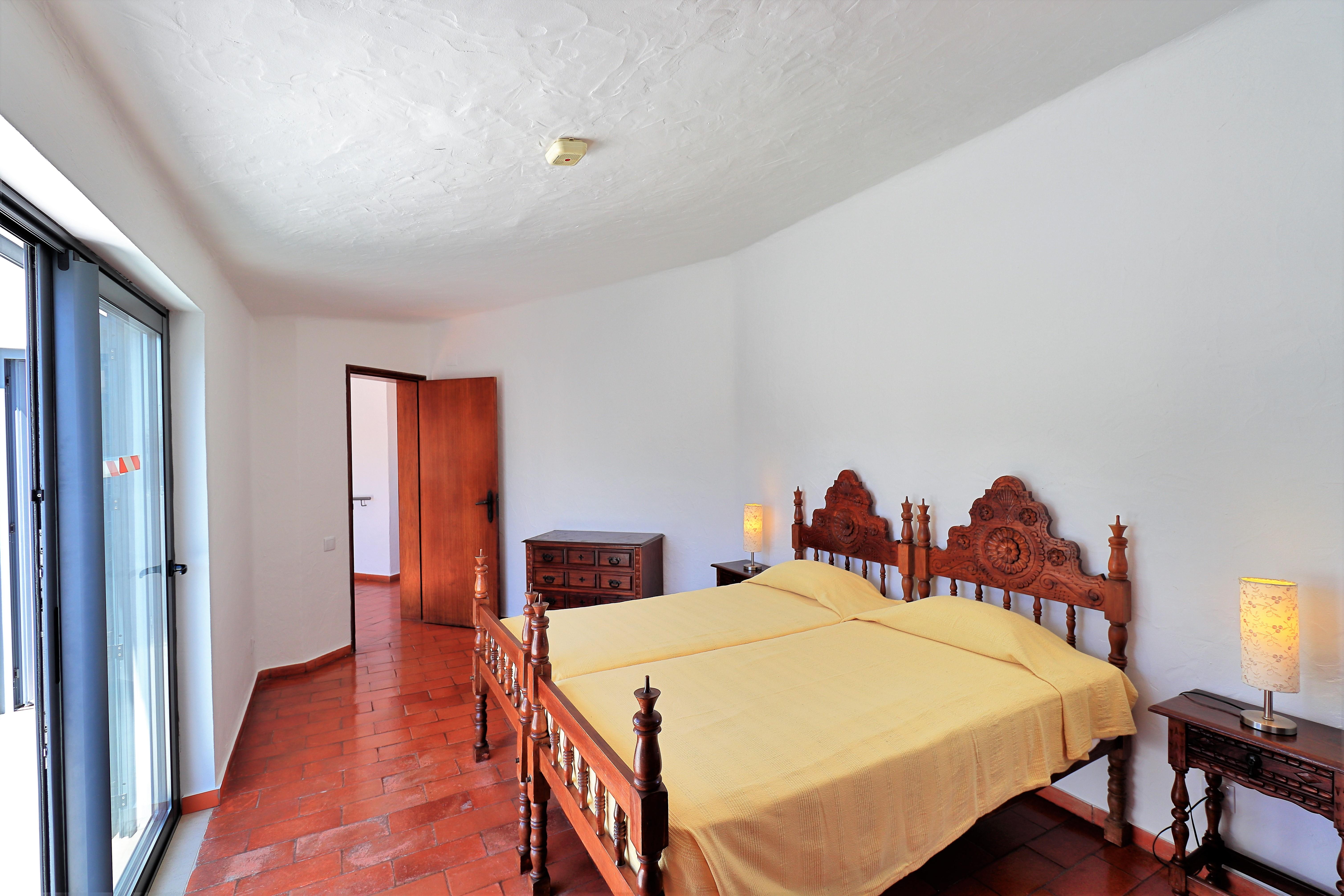 Villa Flower slide 4