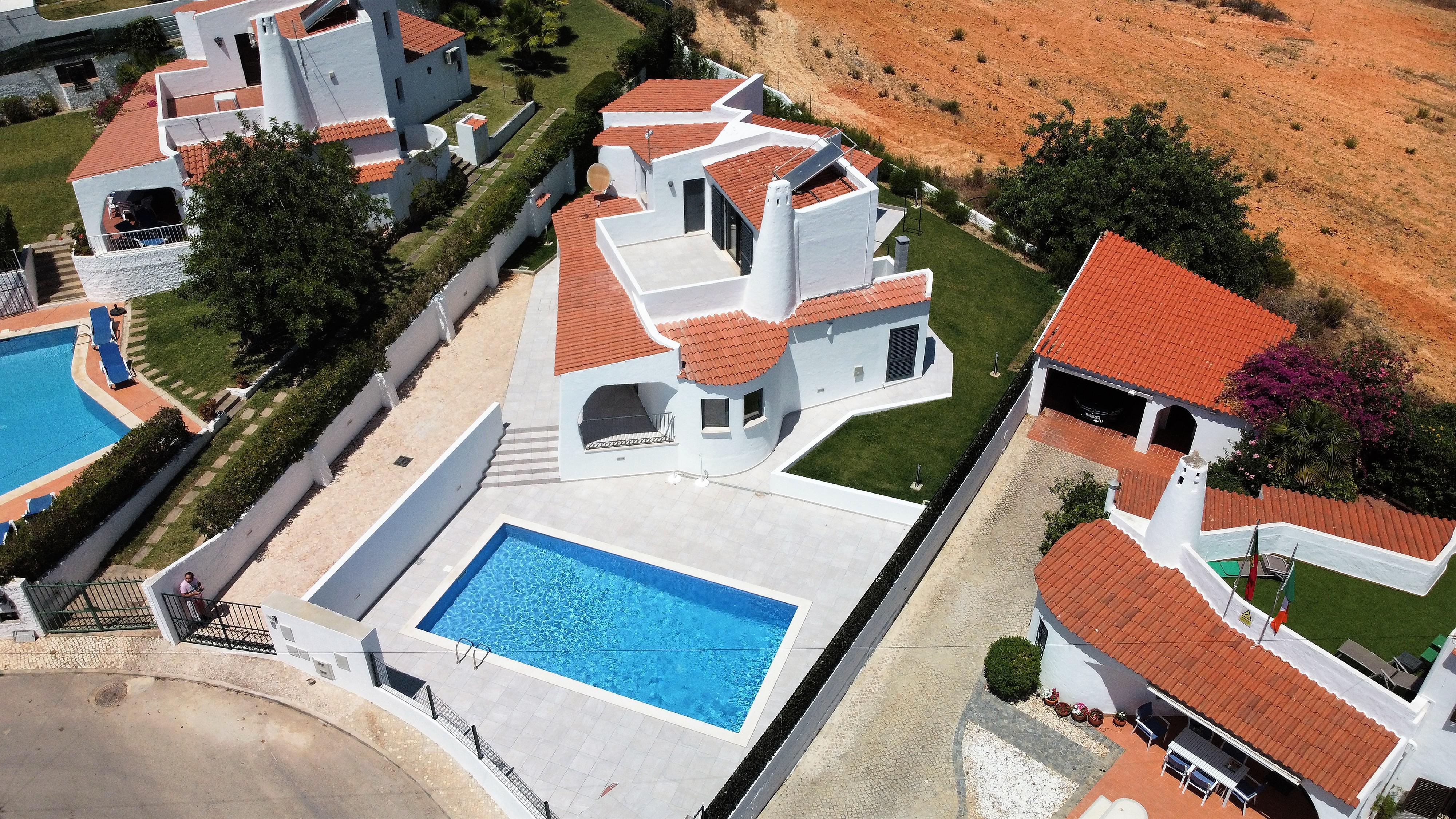 Villa Flower slide 2