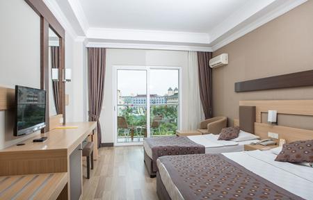 Hotel Telatiye Resort slide 2