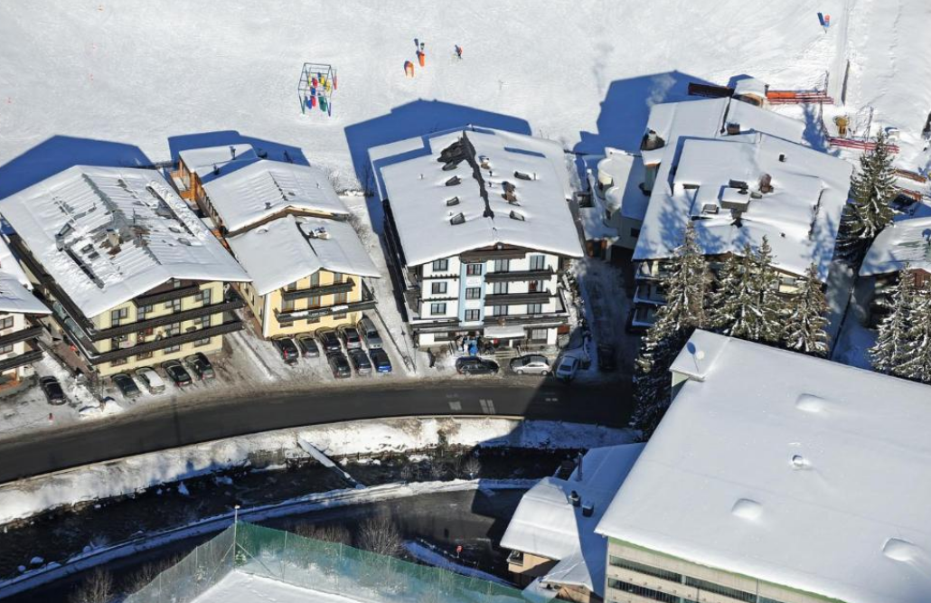 Hotel Konig slide 5