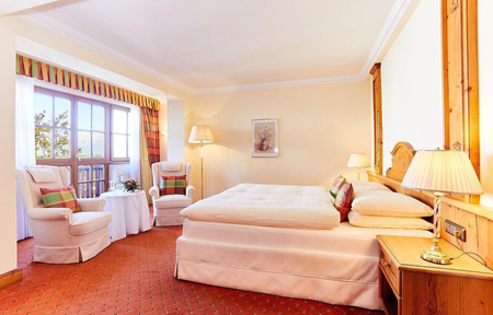 Hotel Salzburgerhof  slide 2