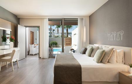 Avra Imperial Hotel slide 2