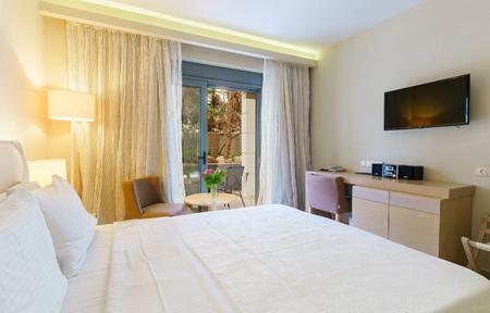 Hotel Aegean Pearl  slide 3