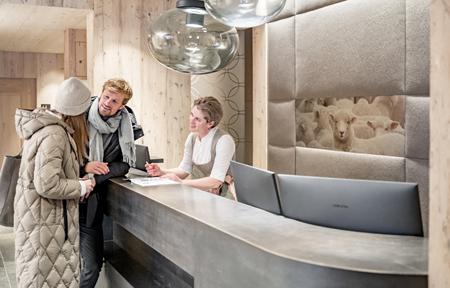 Hotel Weisses Lamm slide 3