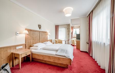 Hotel Weisses Lamm slide 4