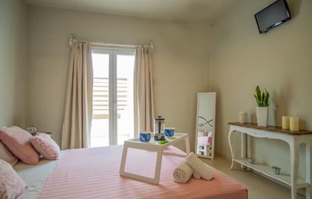 Golden Sun Boutique slide 2