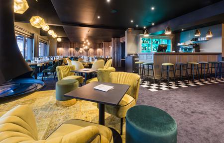 Fahrenheit Seven Courchevel slide 5