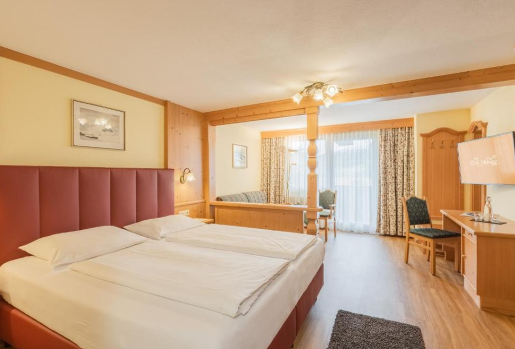 Hotel Schönegg slide 3