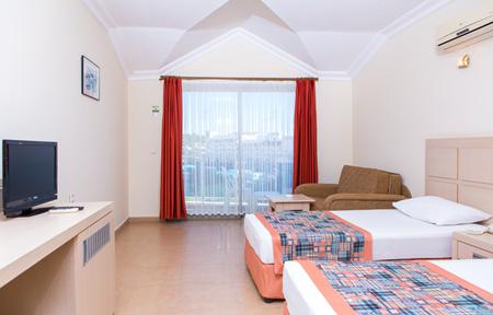 Hotel Gardenia Beach slide 4