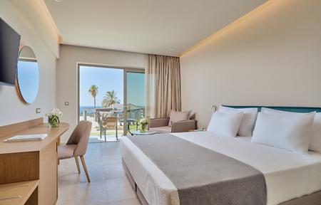 Hotel Princess Sun slide 3