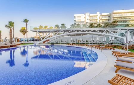 Flamingo Paradise Beach Hotel – Voksenhotel