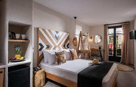 Hotel Indigo CASA slide 3