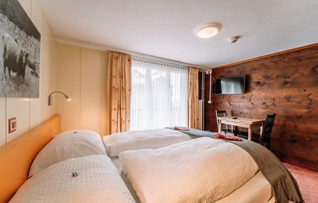 Hotel Les Amis slide 2