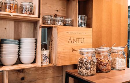 Hotel Les Amis slide 4