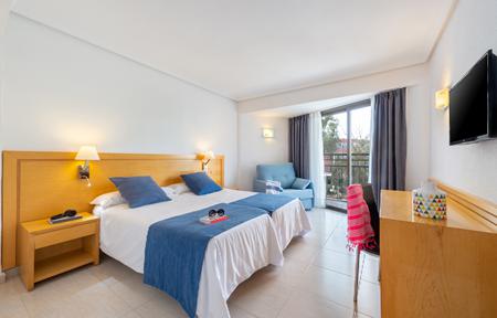 Hotel Vibra San Remo - all inclusive slide 3