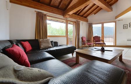 Les Chalets des Deux Domaines slide 2