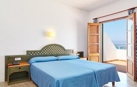 Hotel Ses Savines slide 3